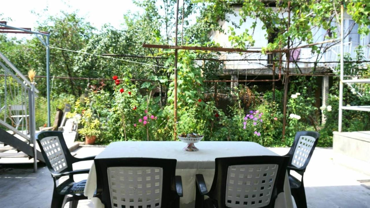 Center Hotel Goris Exterior photo