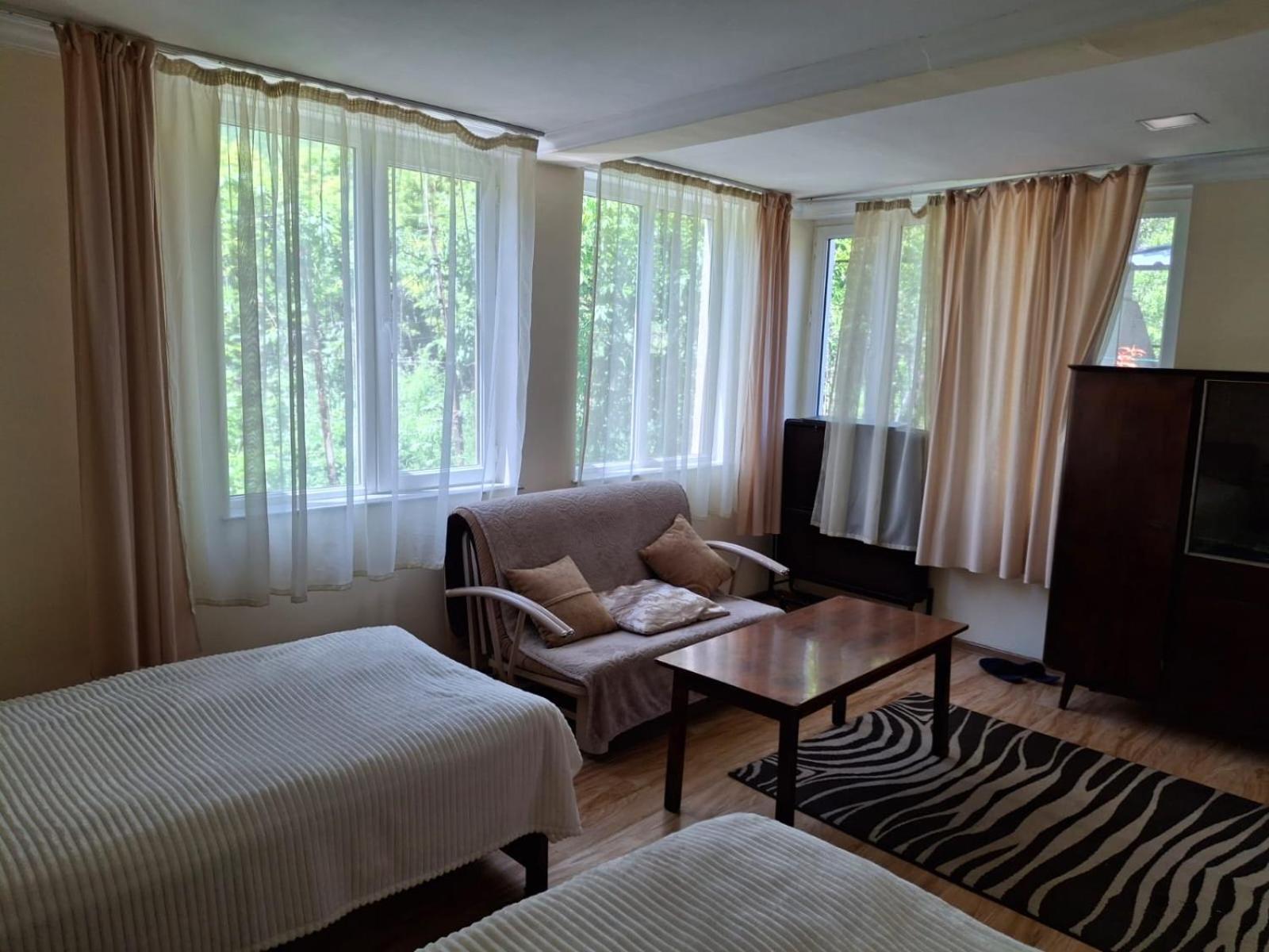 Center Hotel Goris Exterior photo
